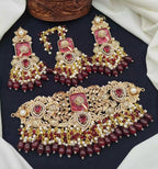 Handmade choker set with teeka