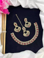 Reverse ad necklace set