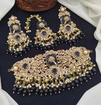 Handmade choker set with teeka