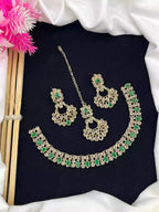 Reverse ad necklace set