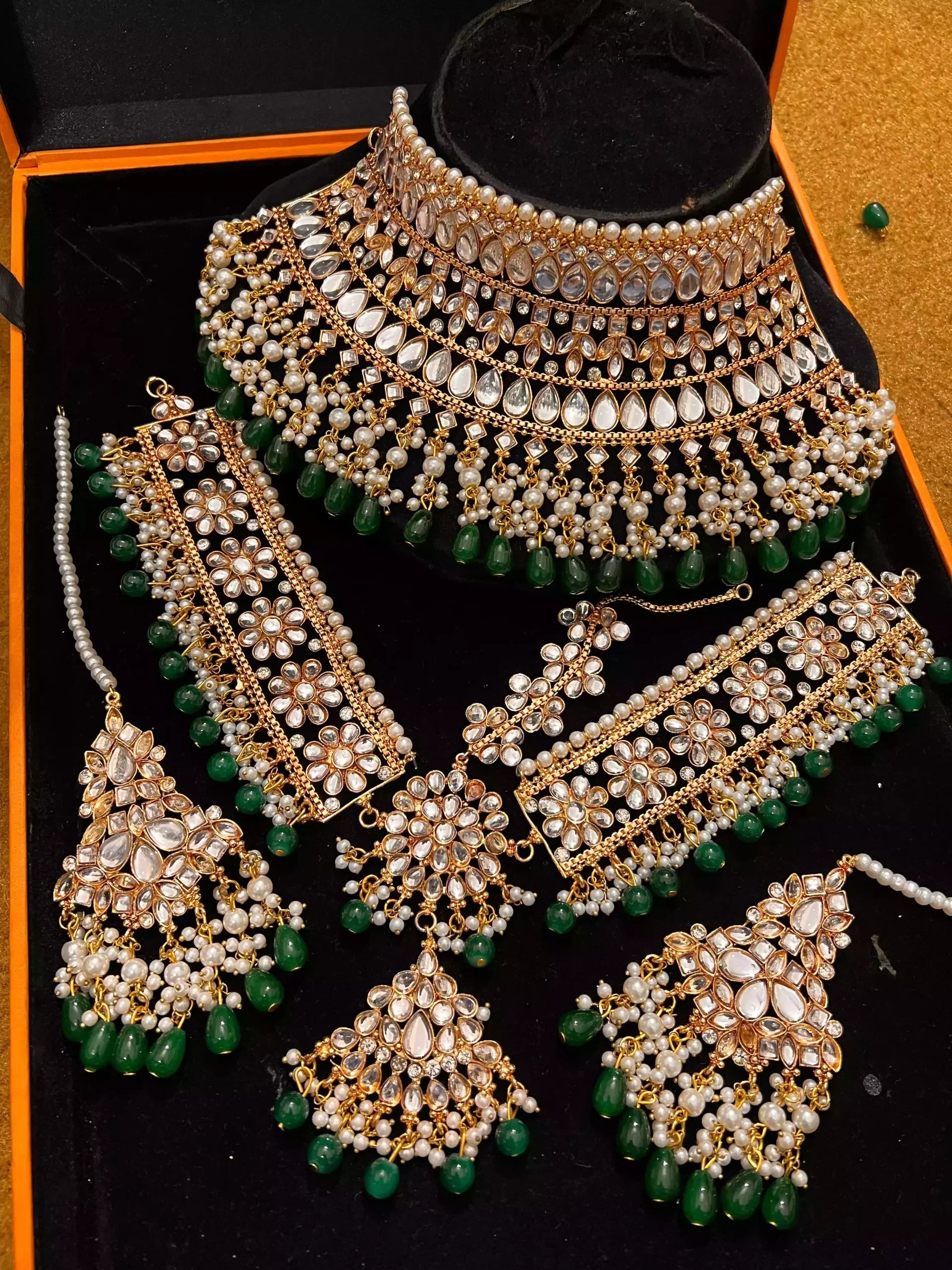 Kundan bridal set with matha patti Secondary image