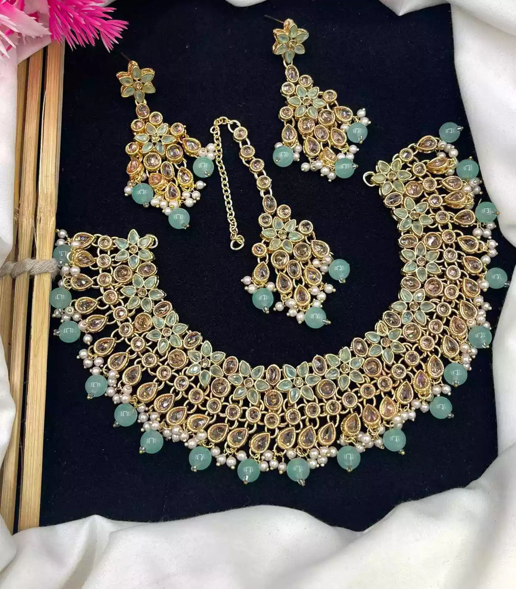 Reverse AD necklace set