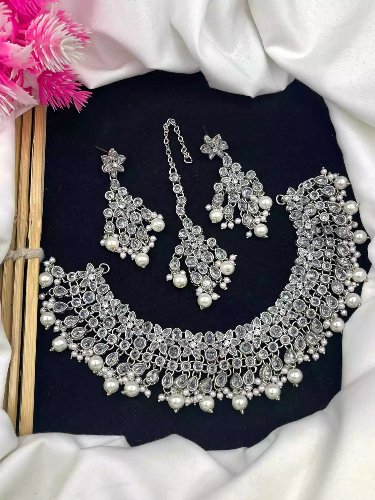 Reverse AD necklace set Main image
