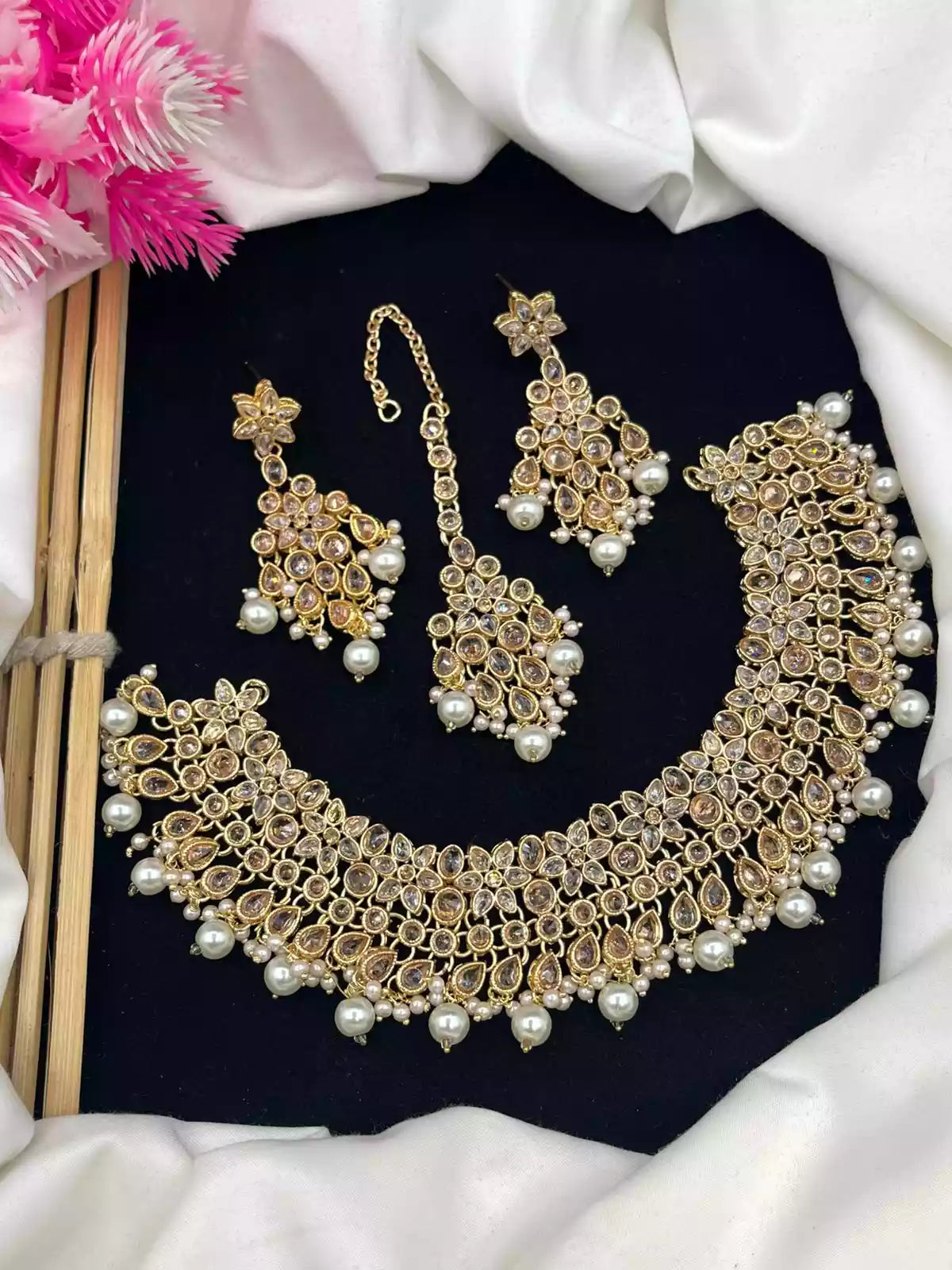 Reverse AD necklace set Secondary image