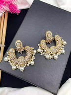 Zircon earrings