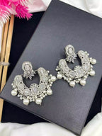 Zircon earrings