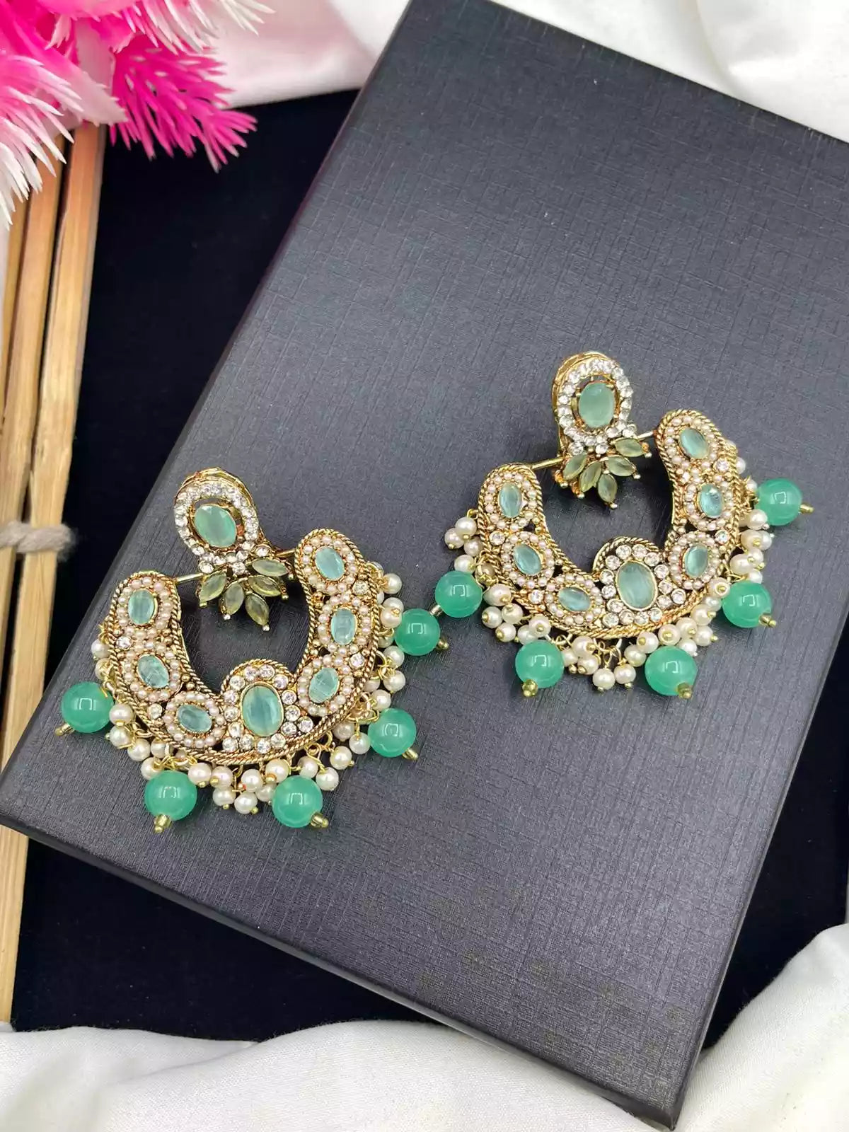 Zircon earrings