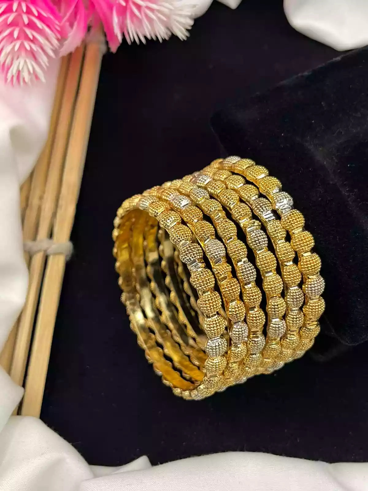 Gold plated 6pcs bangles set