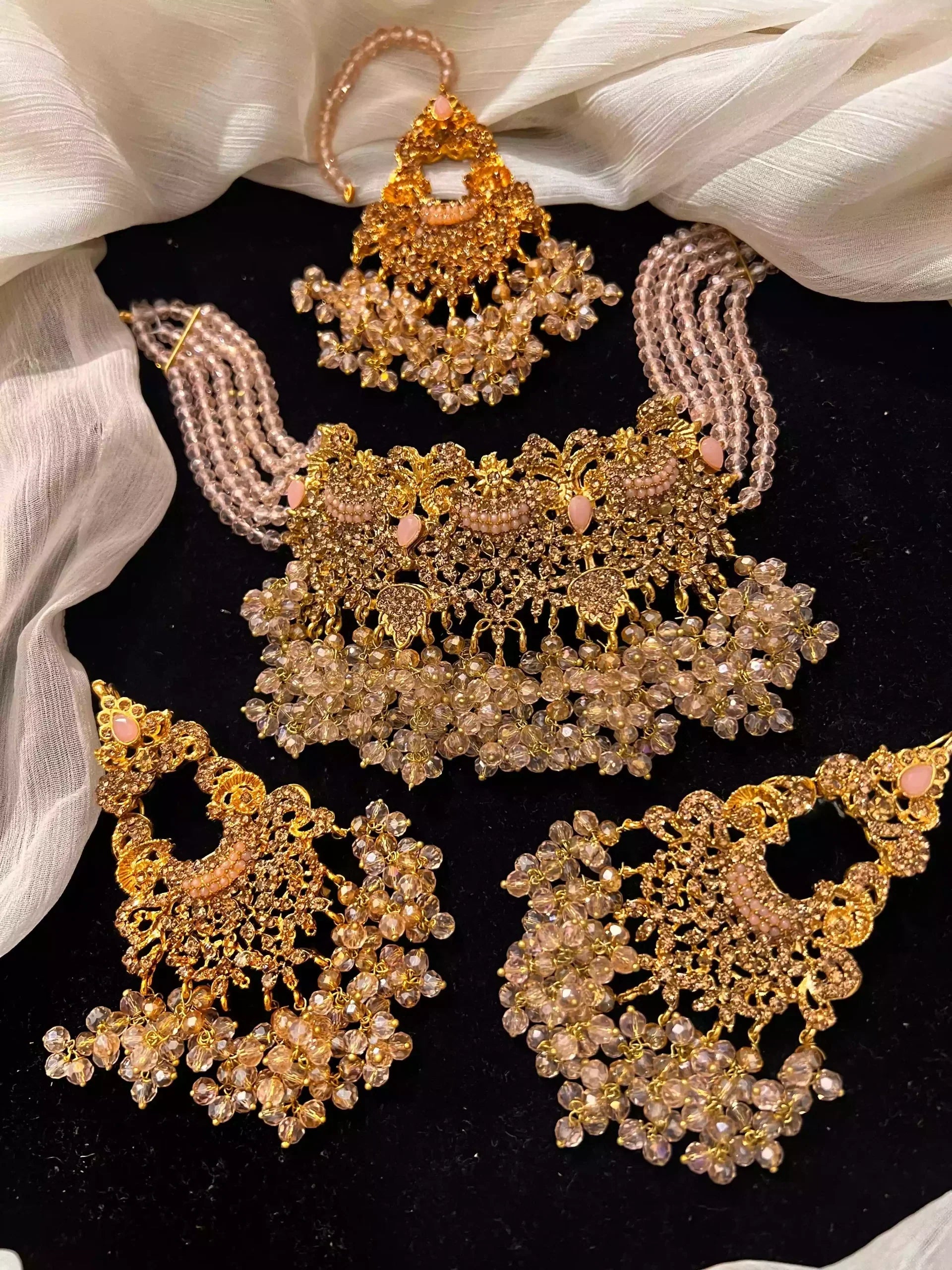 Zircon heavy pearl choker set Secondary image