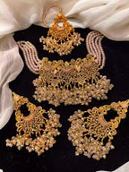 Zircon heavy pearl choker set