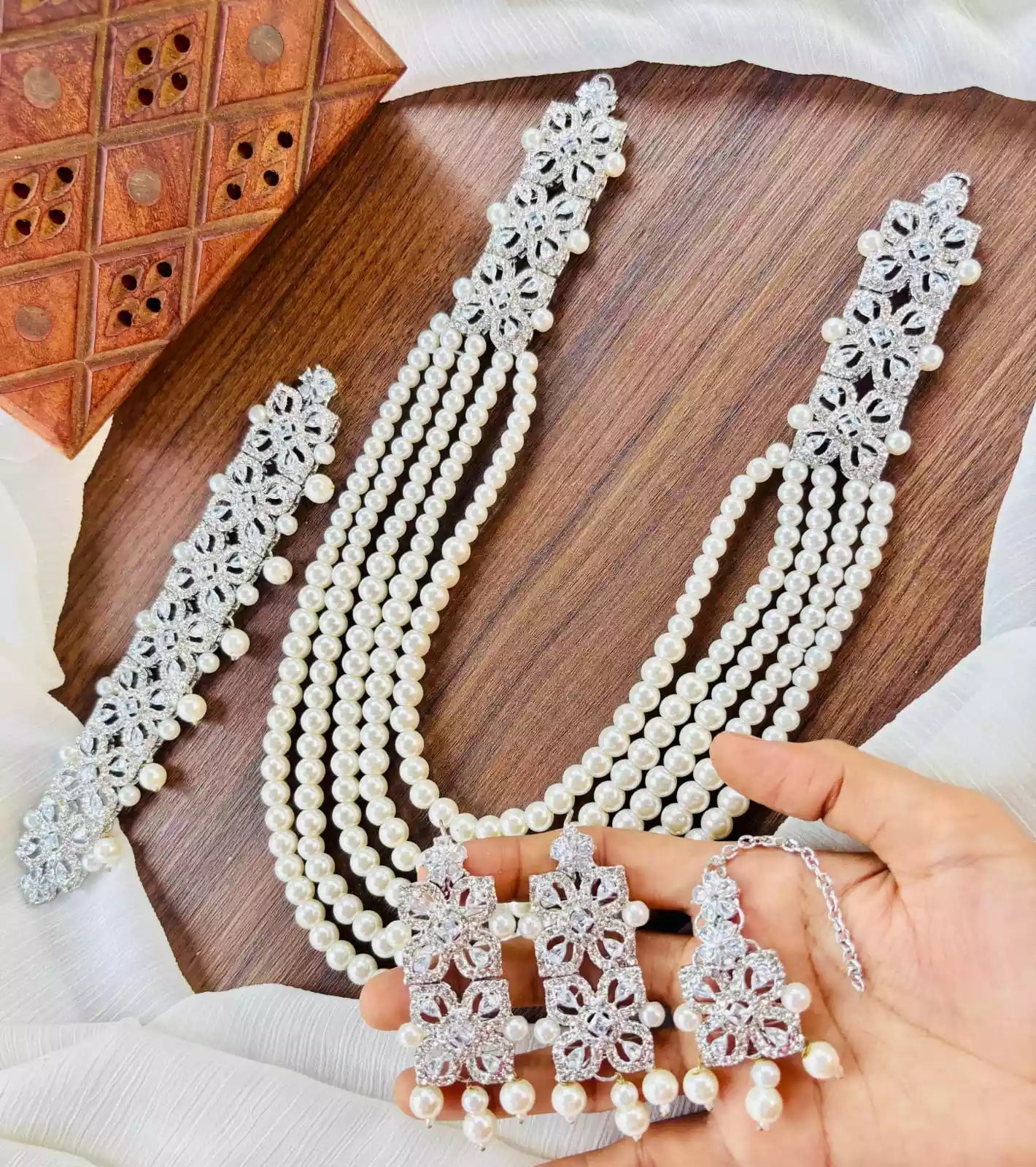 Zircon bridal set with maala