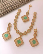 Zircon necklace set with teeka