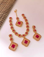 Zircon necklace set with teeka