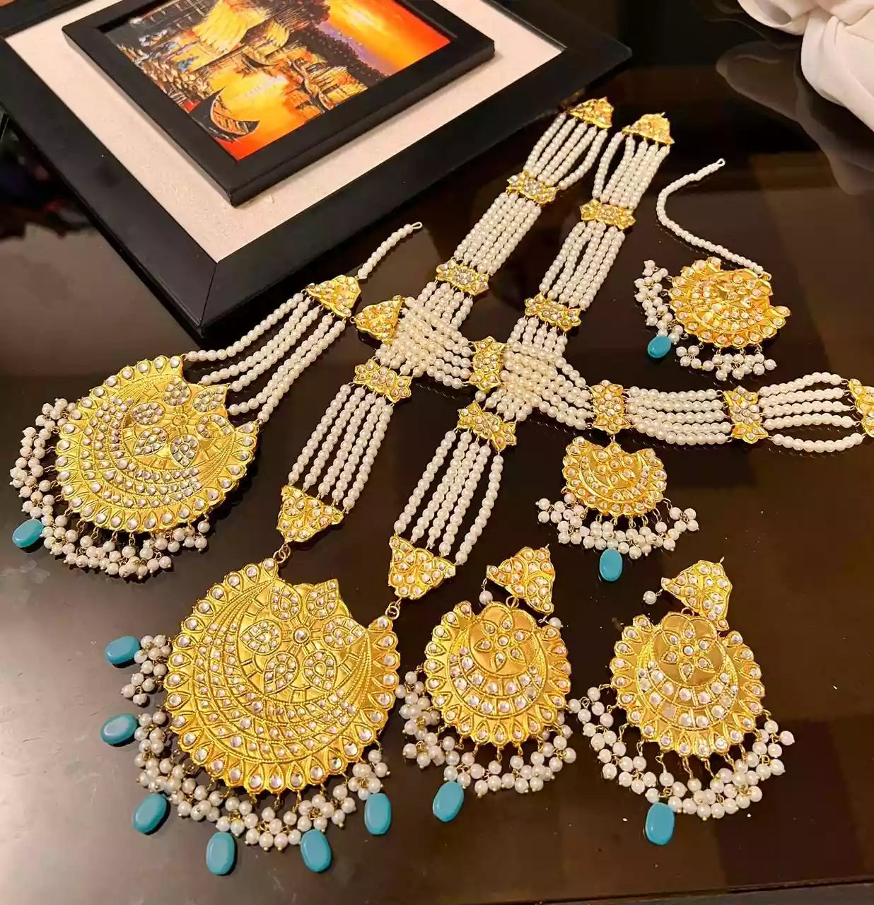 Thappa kundan bridal set Secondary image