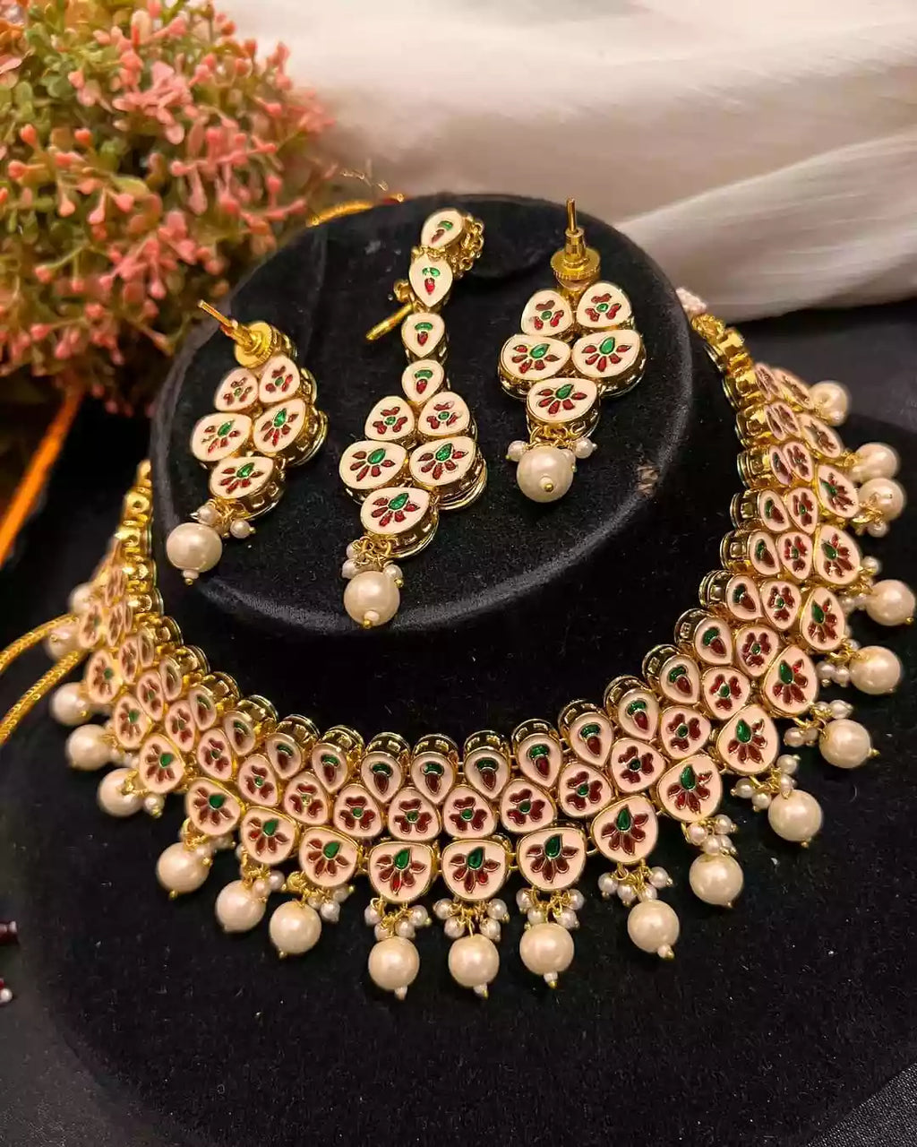 Indian kundan bridal set with back meenakari