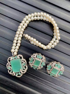 Zircon big size pendant set