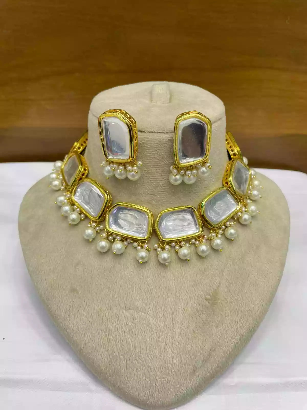 Indian kundan set with back meena