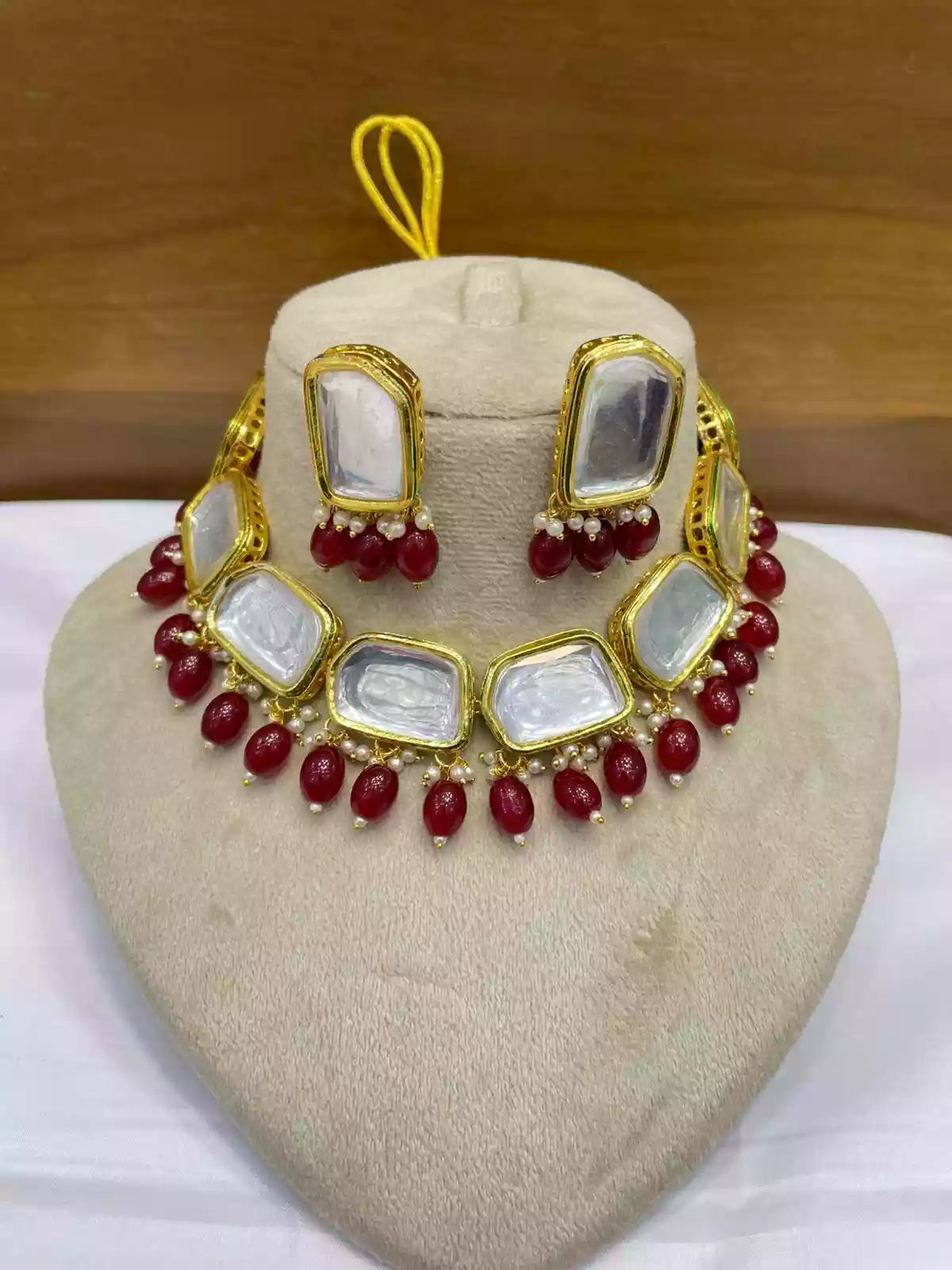 Indian kundan set with back meena Secondary image