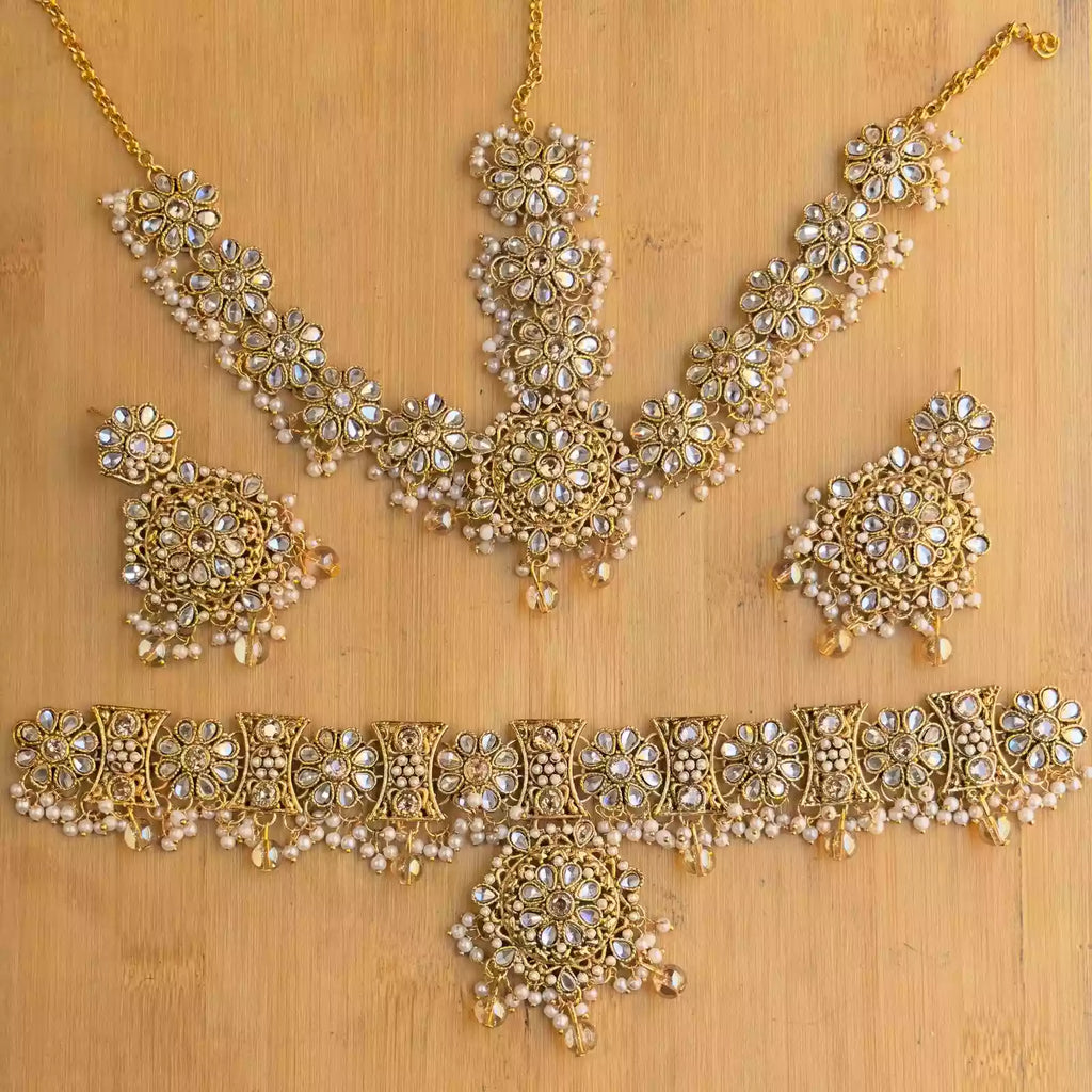 Kundan choker set with matha patti
