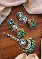 Indian kundan earrings teeka