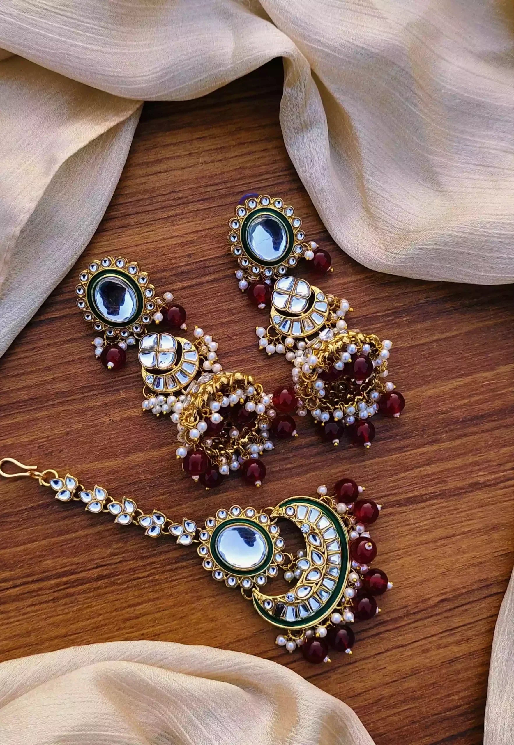 Indian kundan earrings teeka Main image