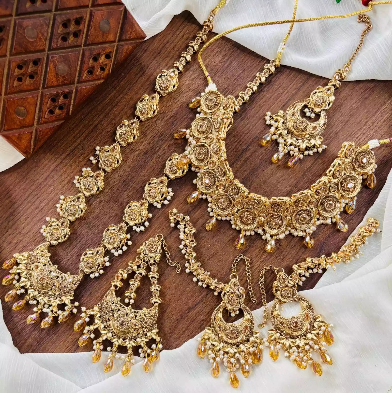 Double dholna bridal set