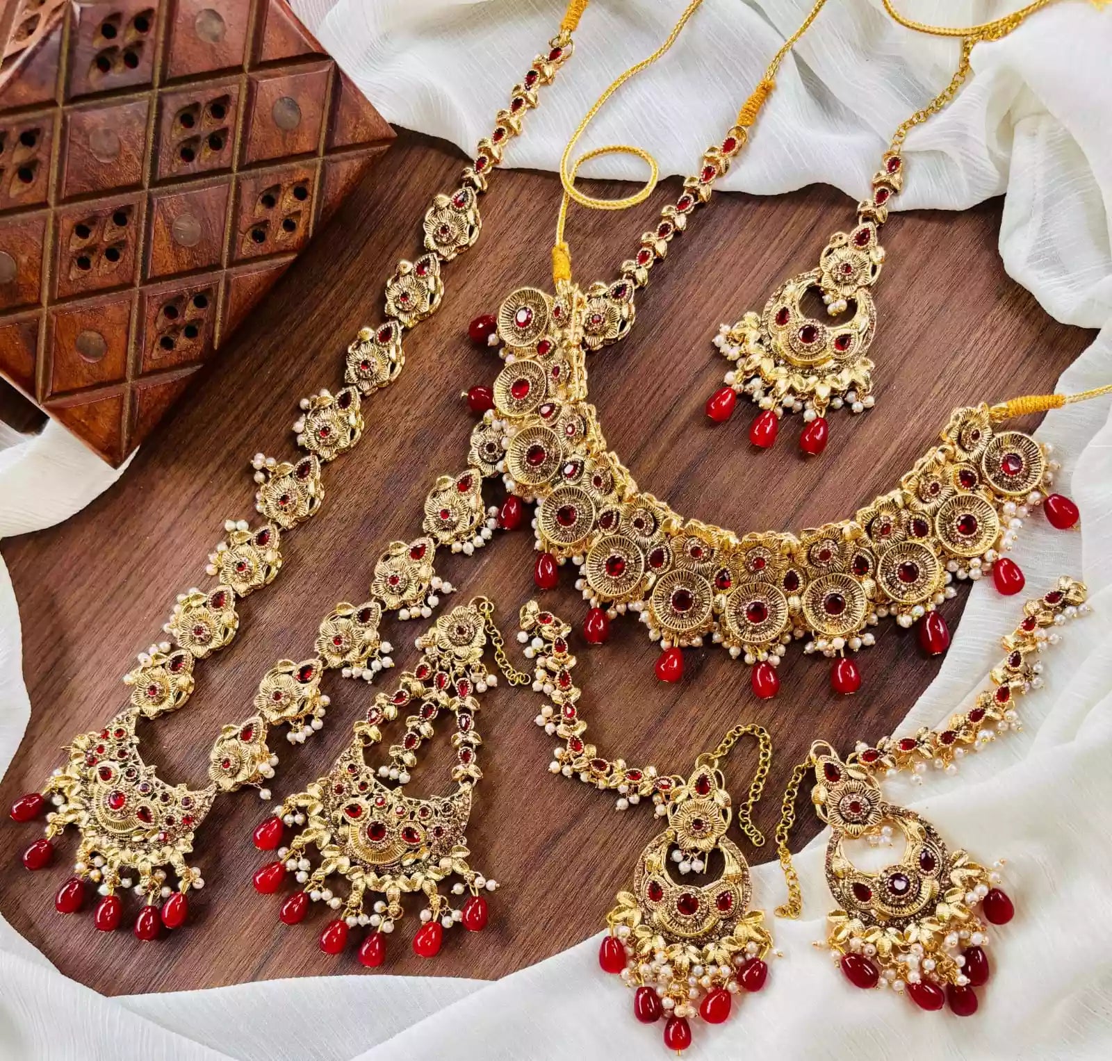 Double dholna bridal set Secondary image