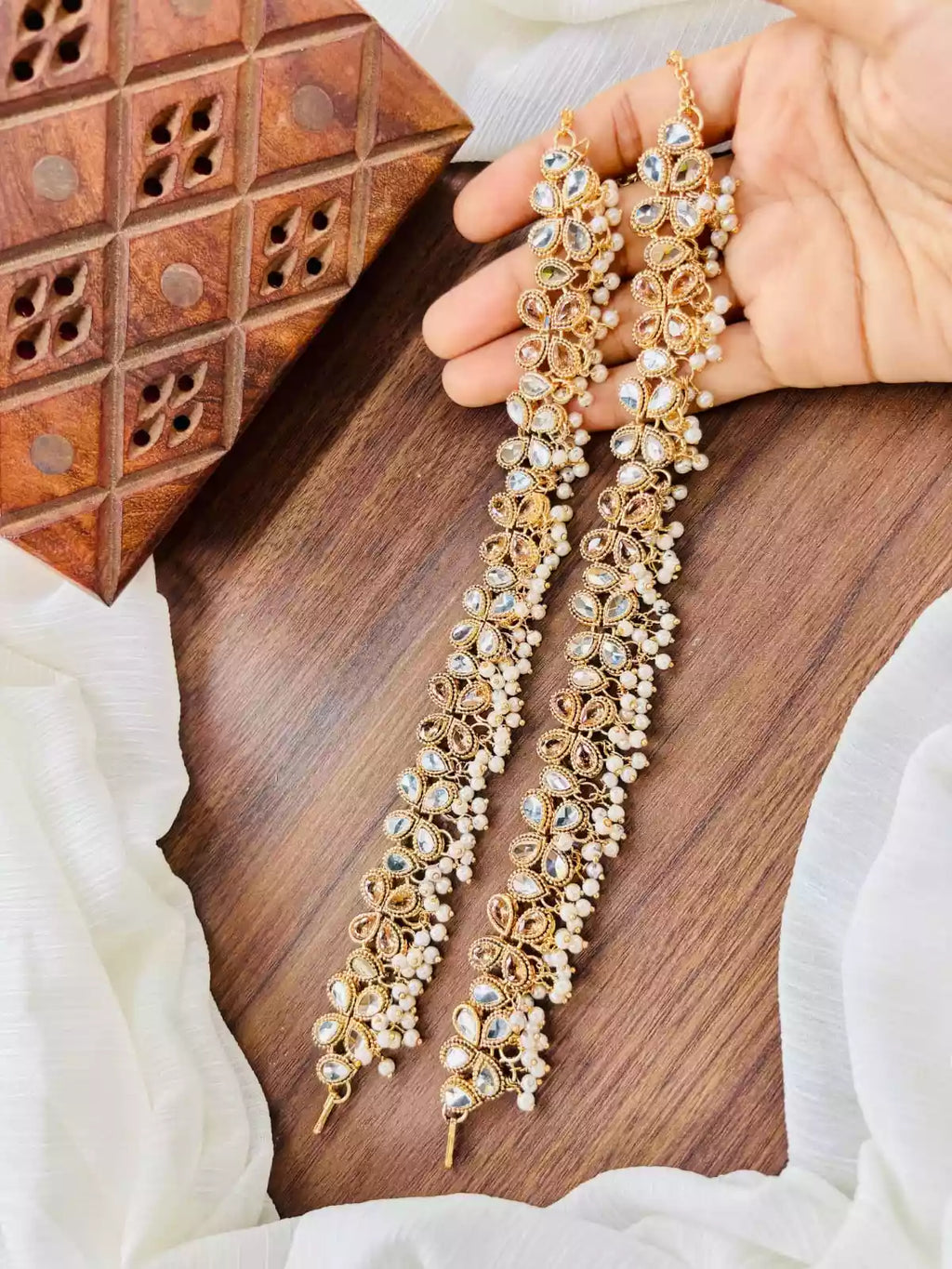 Kundan pazaib pair
