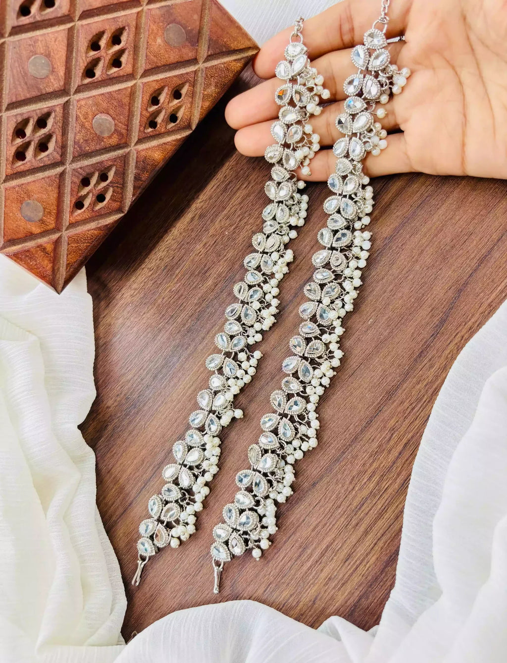 Kundan pazaib pair