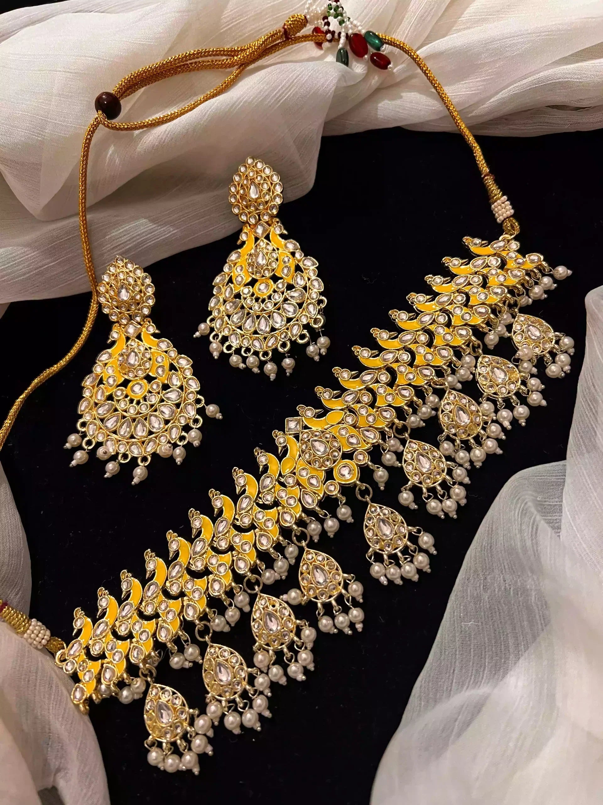 Kundan meena choker set