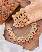 Zircon necklace set with teeka