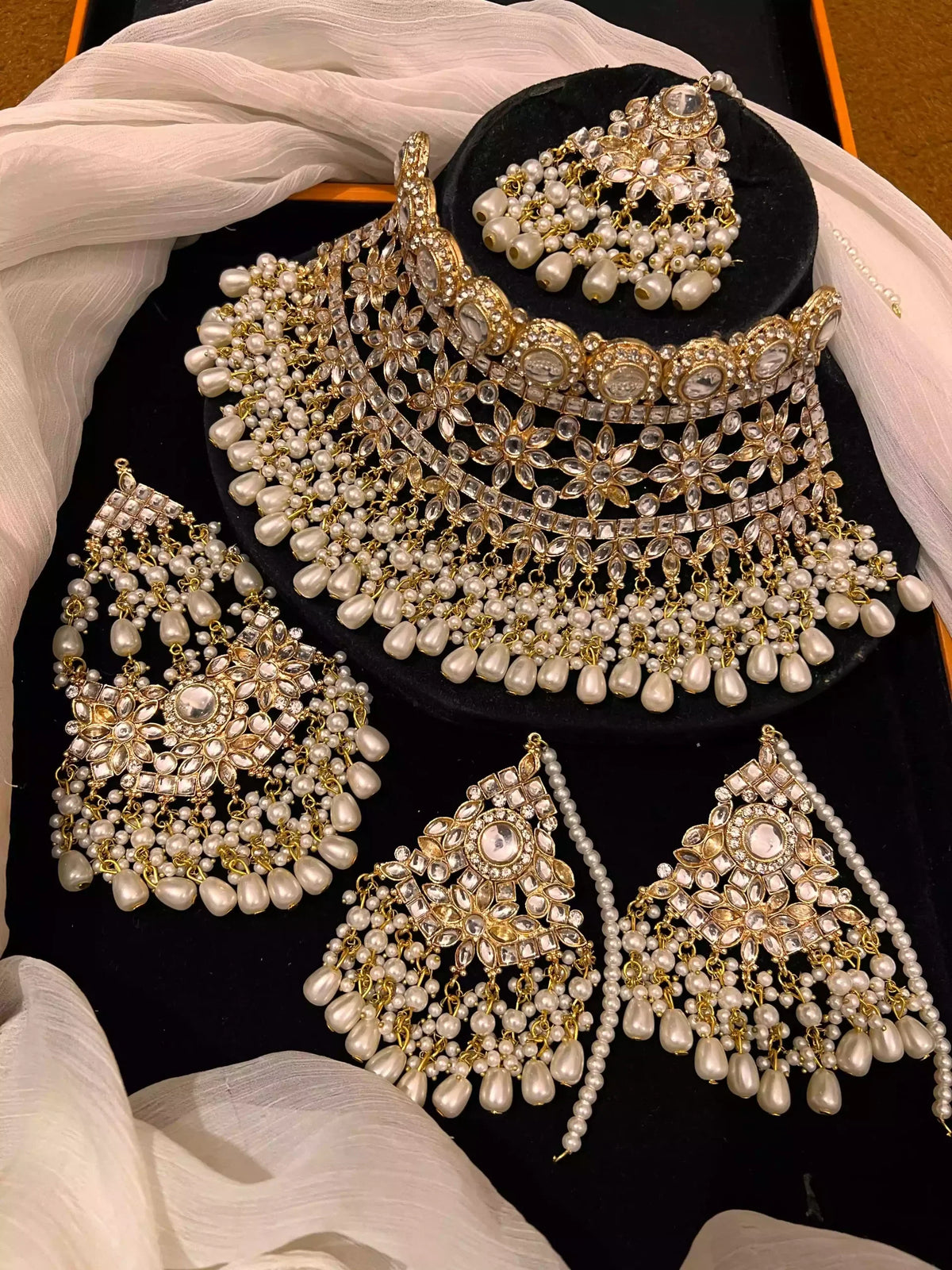 Kundan bridal set with jhumar Main image