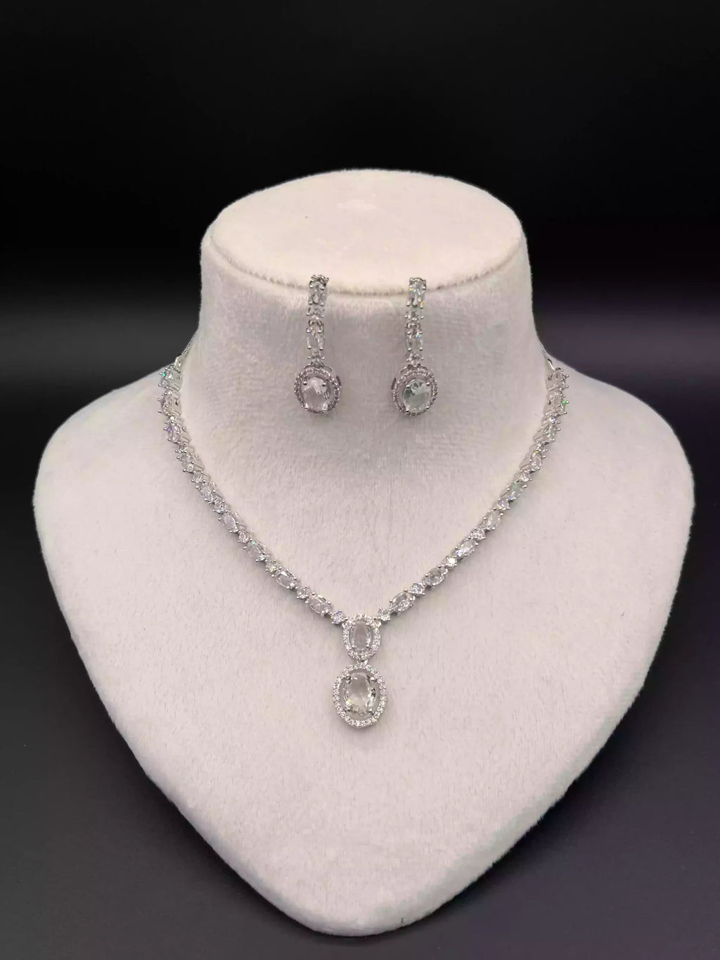 Indian zircon necklace set