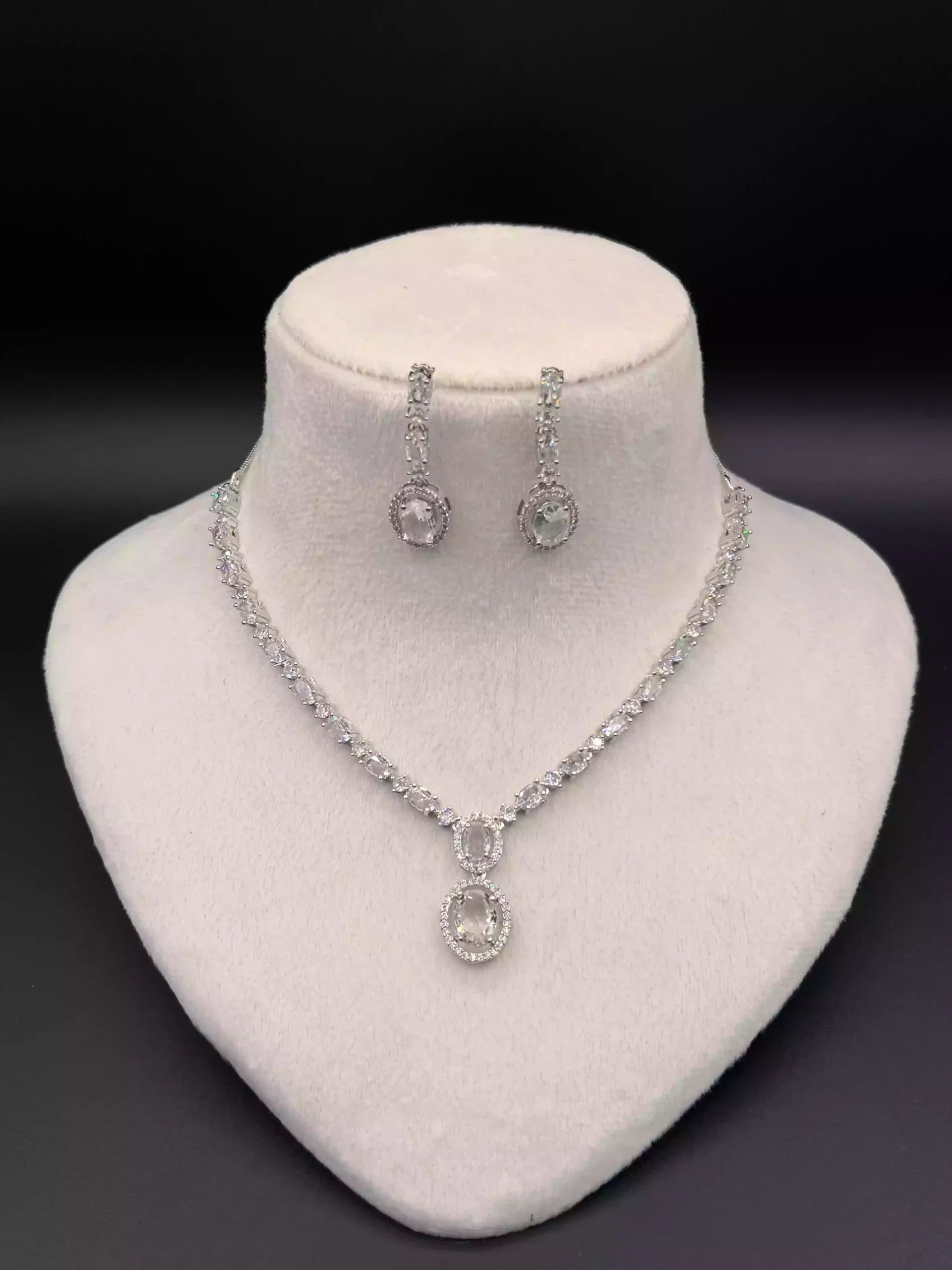 Indian zircon necklace set