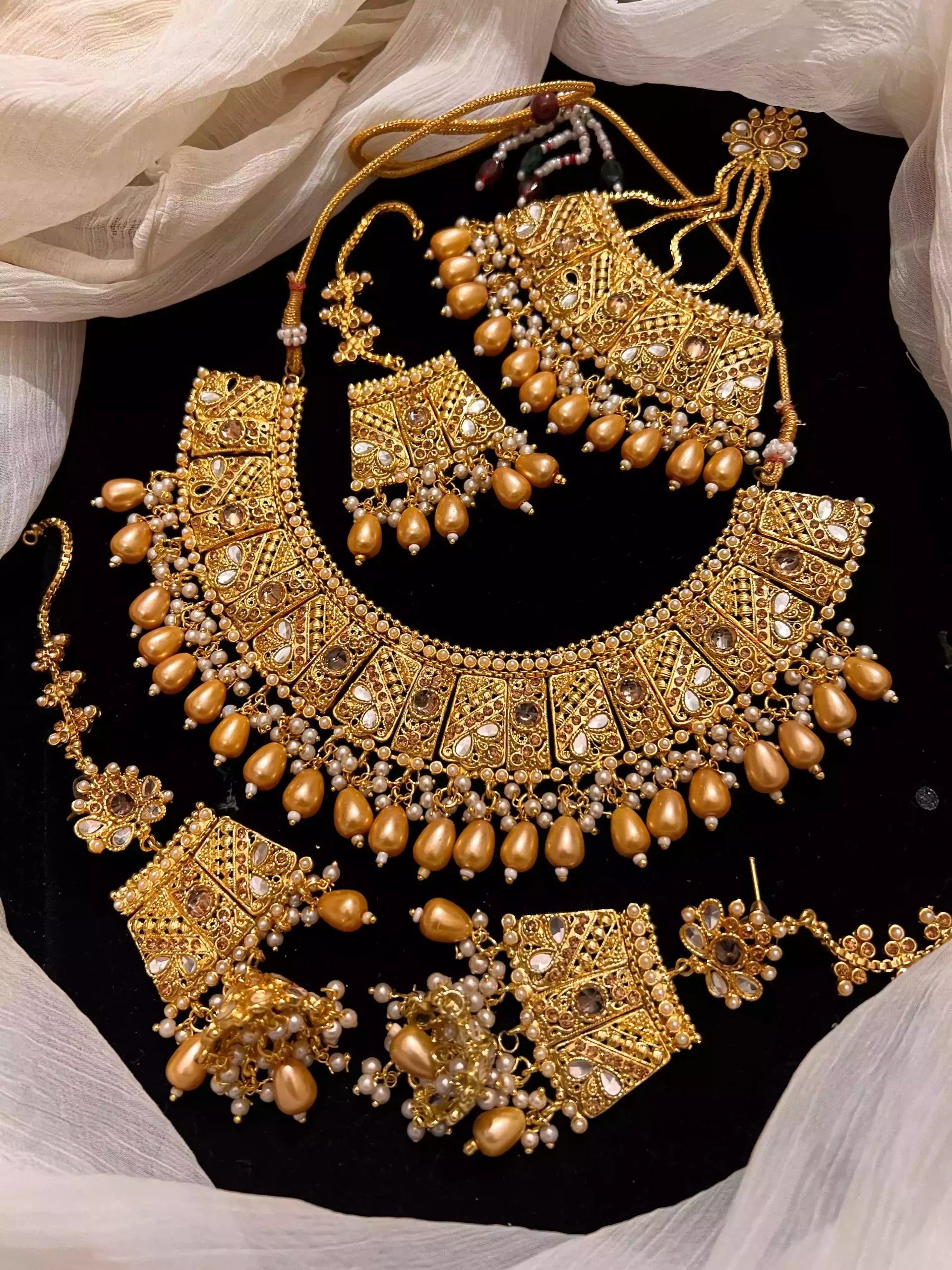 Heavy bridal set