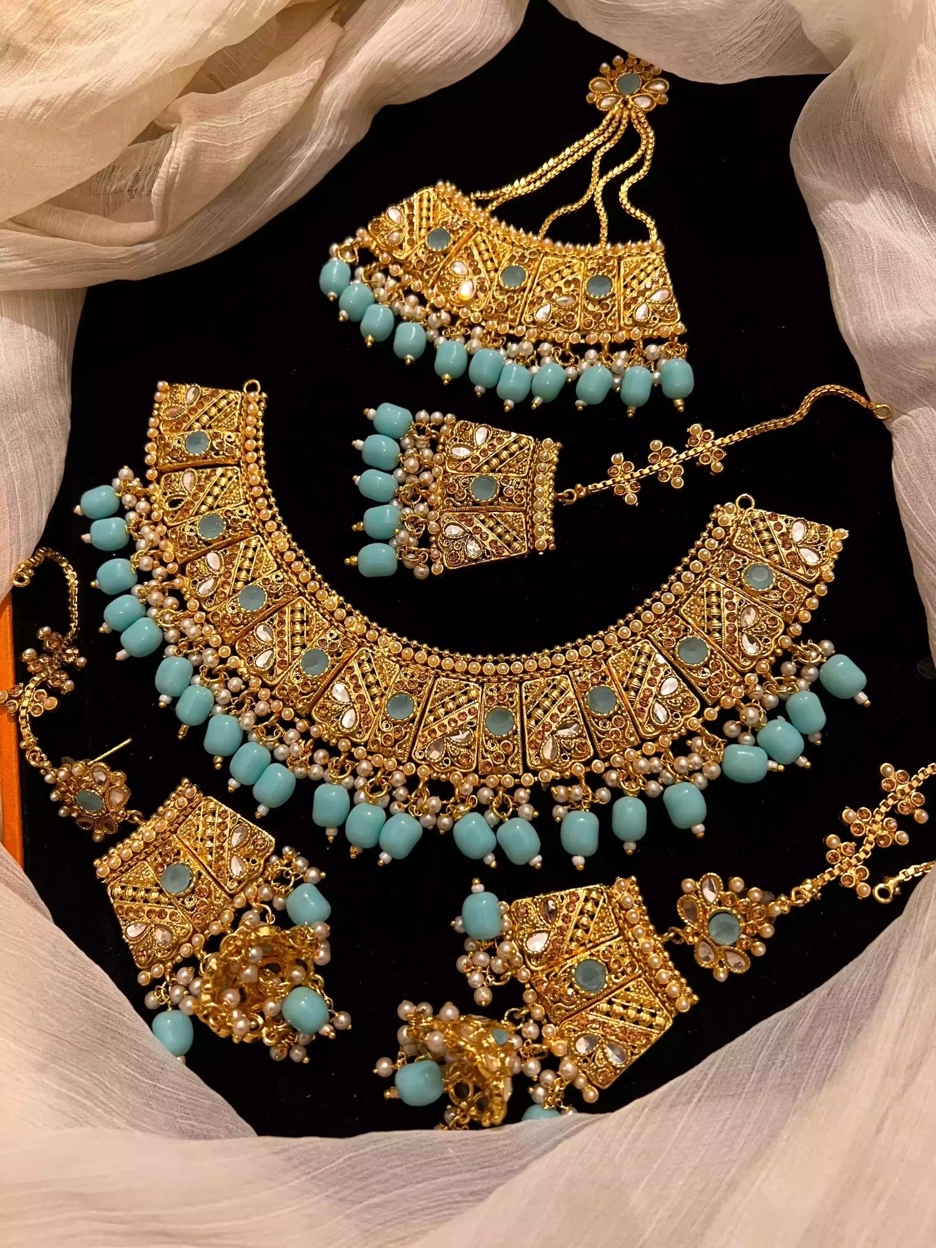 Heavy bridal set