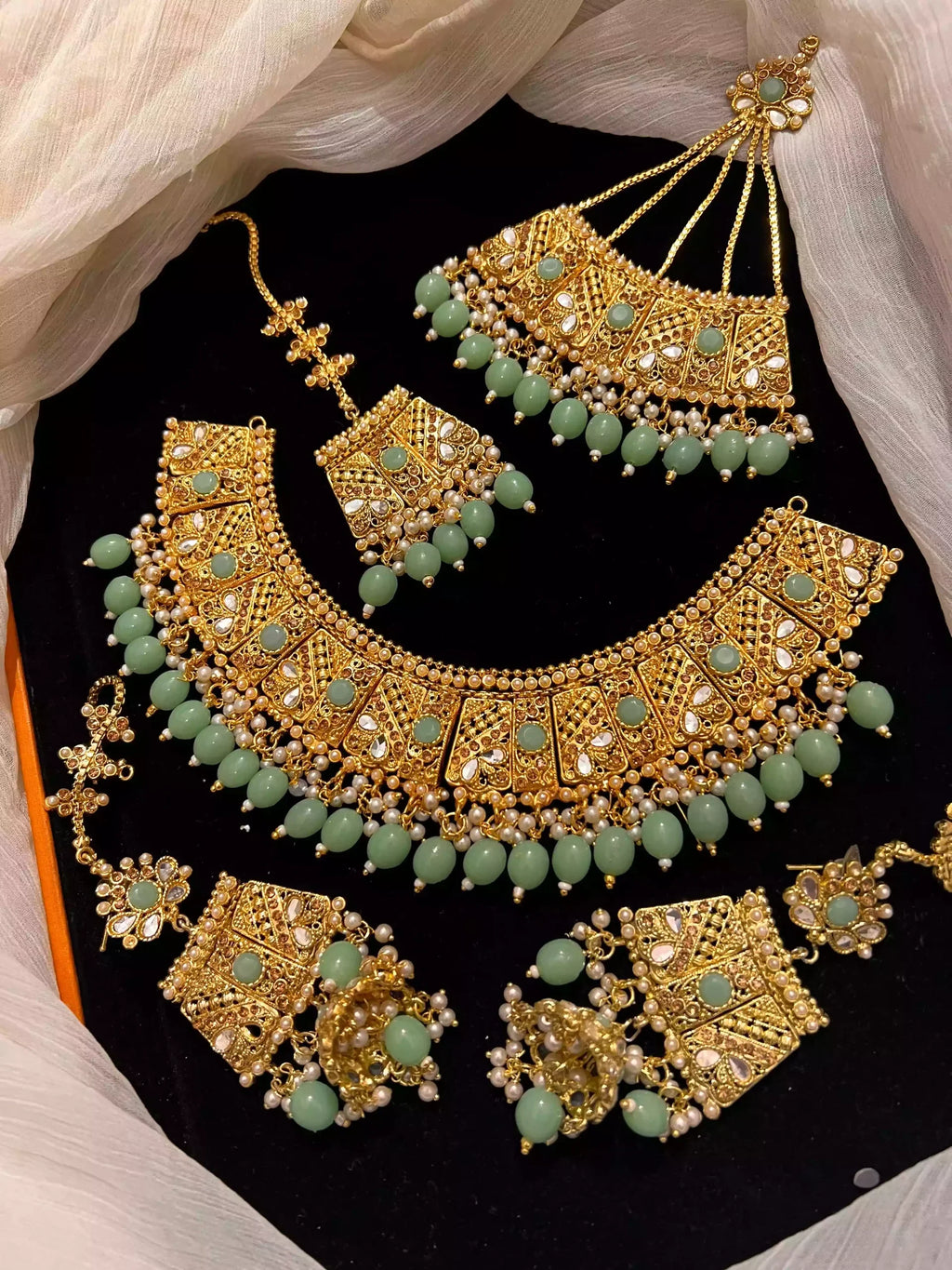 Heavy bridal set