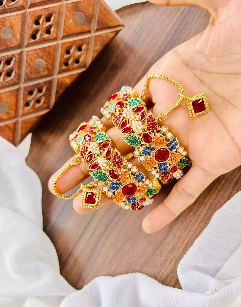 Zircon openable bangle pair