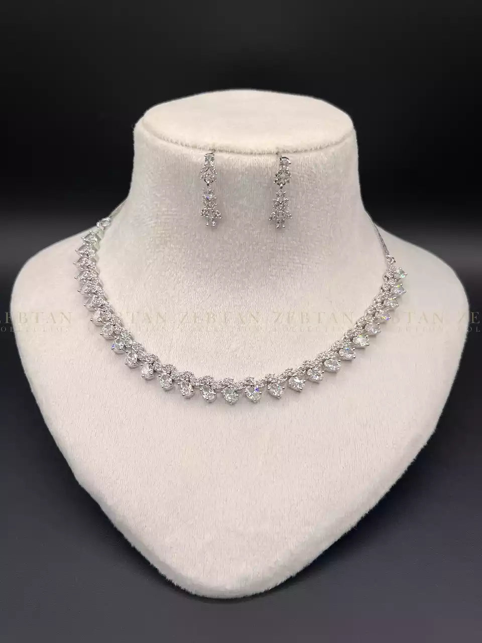 American diamond necklace set Main image