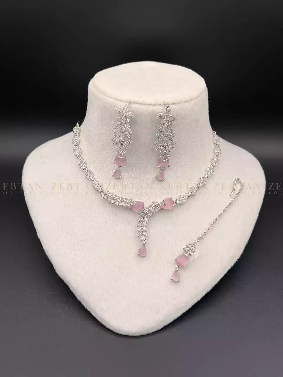 American diamond necklace set Main image