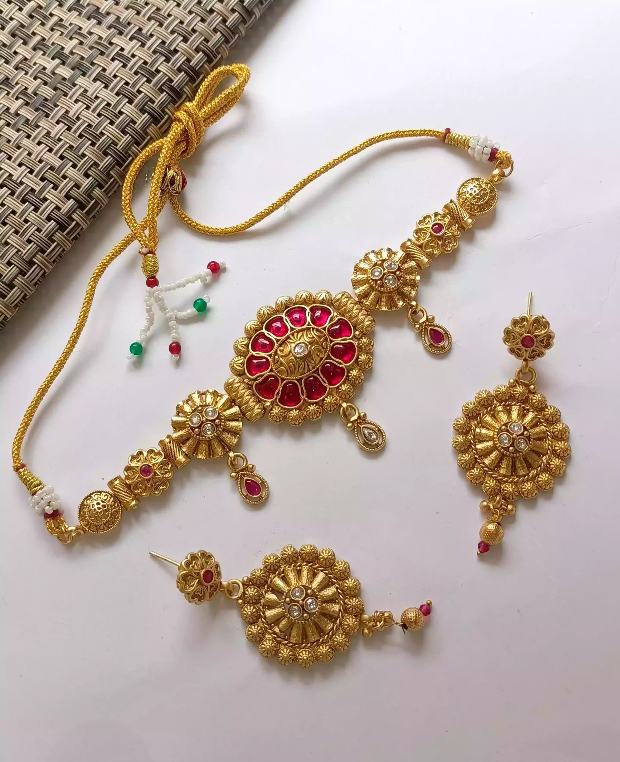 Rajwari choker set Main image
