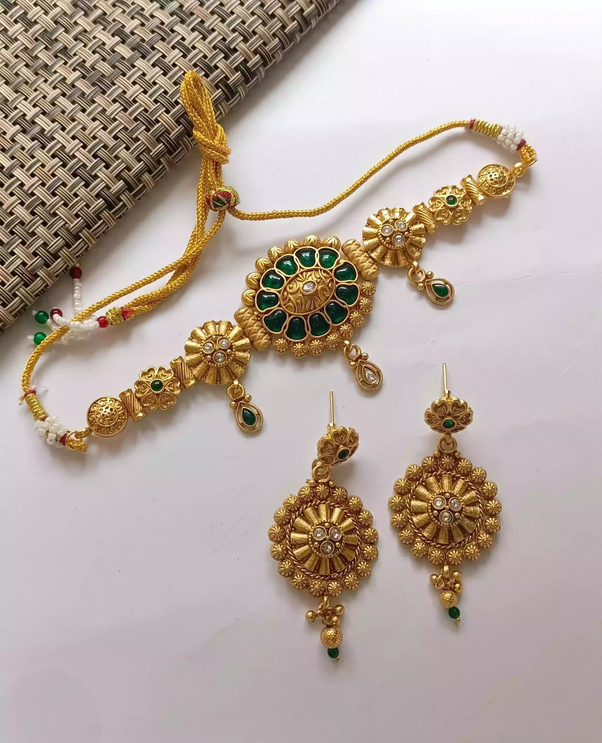 Rajwari choker set Secondary image