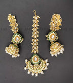 Kundan earrings teeka with saharay