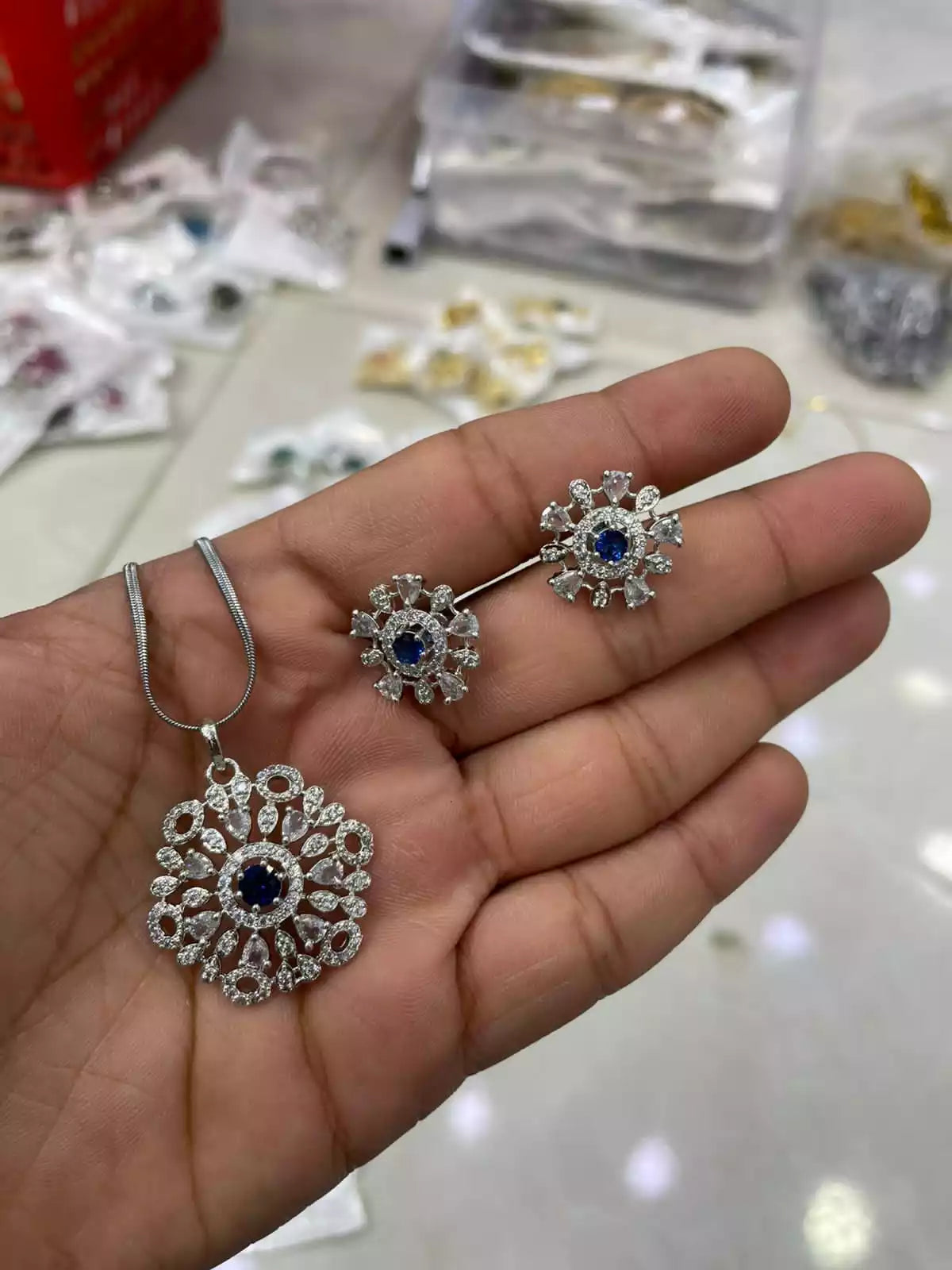 Delicate zircon pendant set Secondary image
