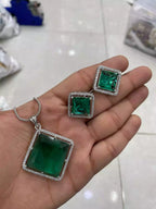 Zircon big size pendant set