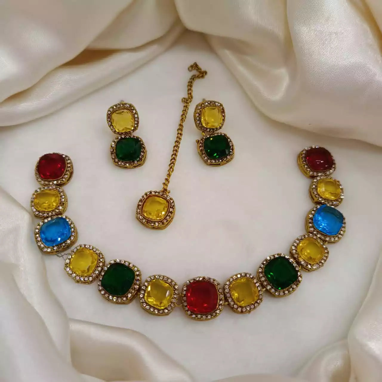 Doublet zircon necklace set