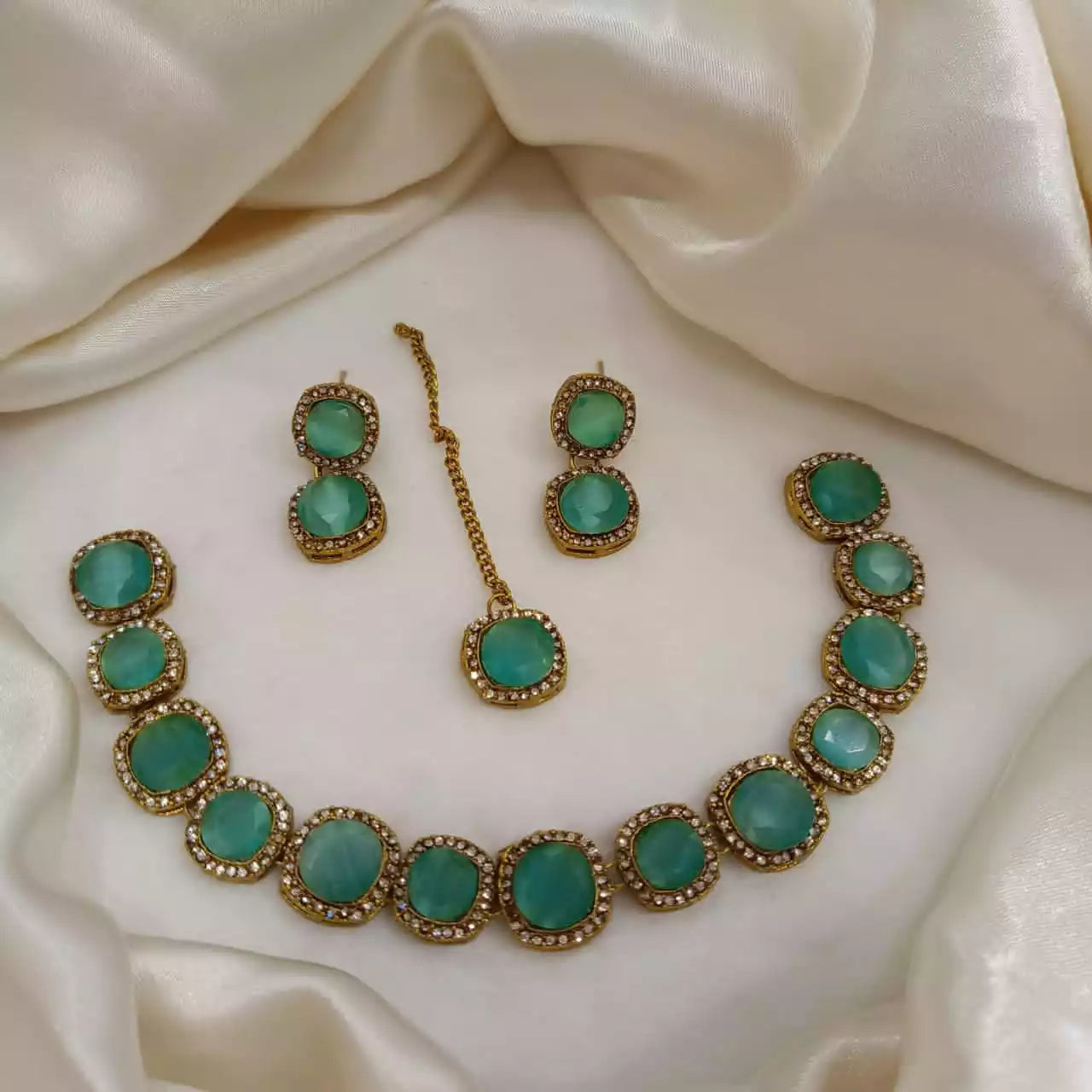 Doublet zircon necklace set