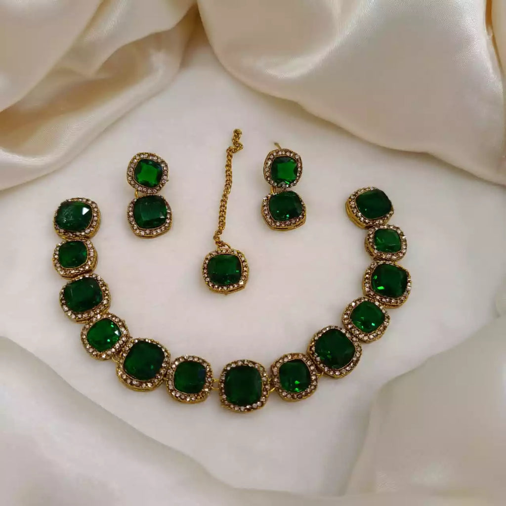 Doublet zircon necklace set