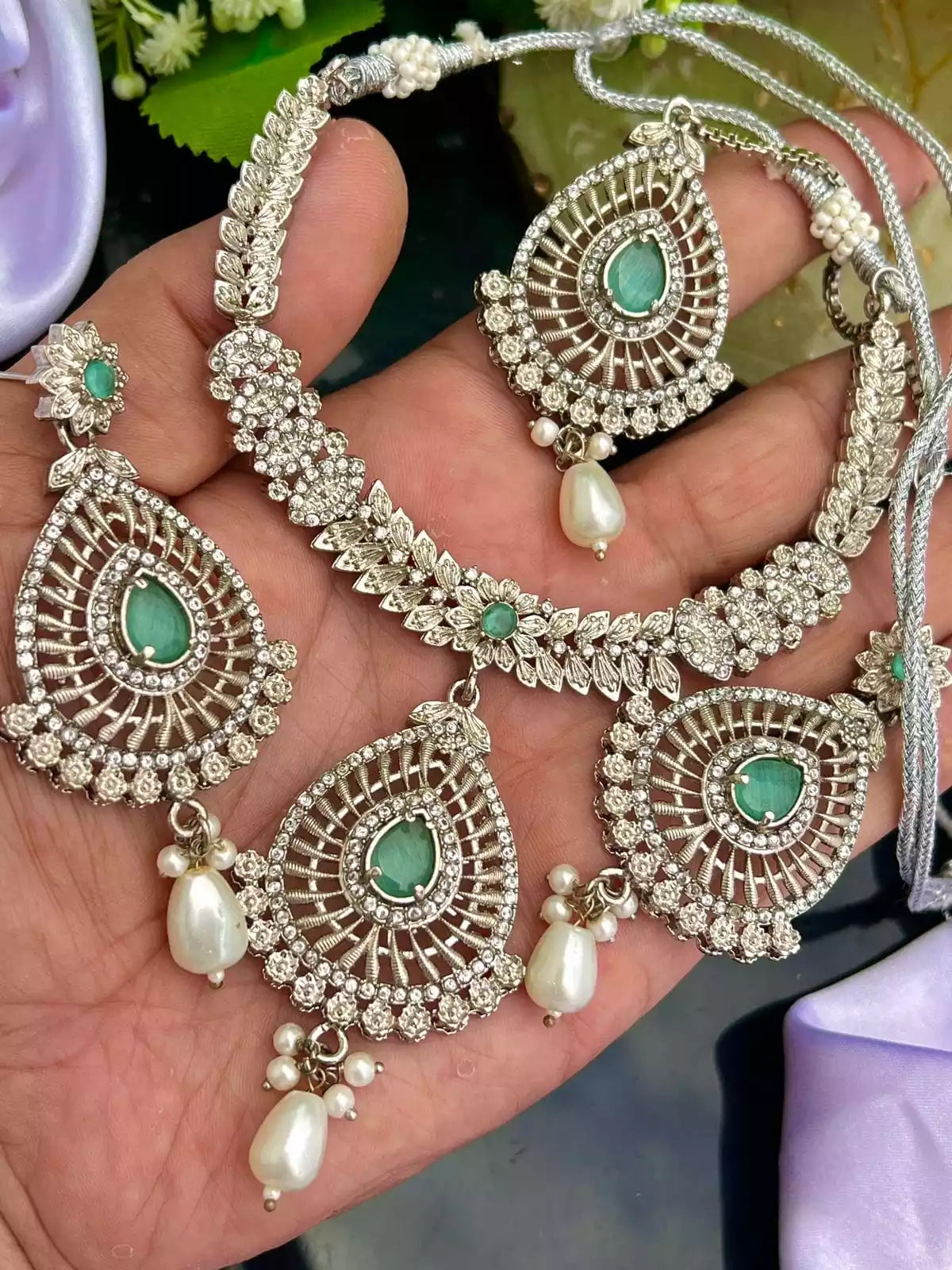 Silver plated designer necklace set