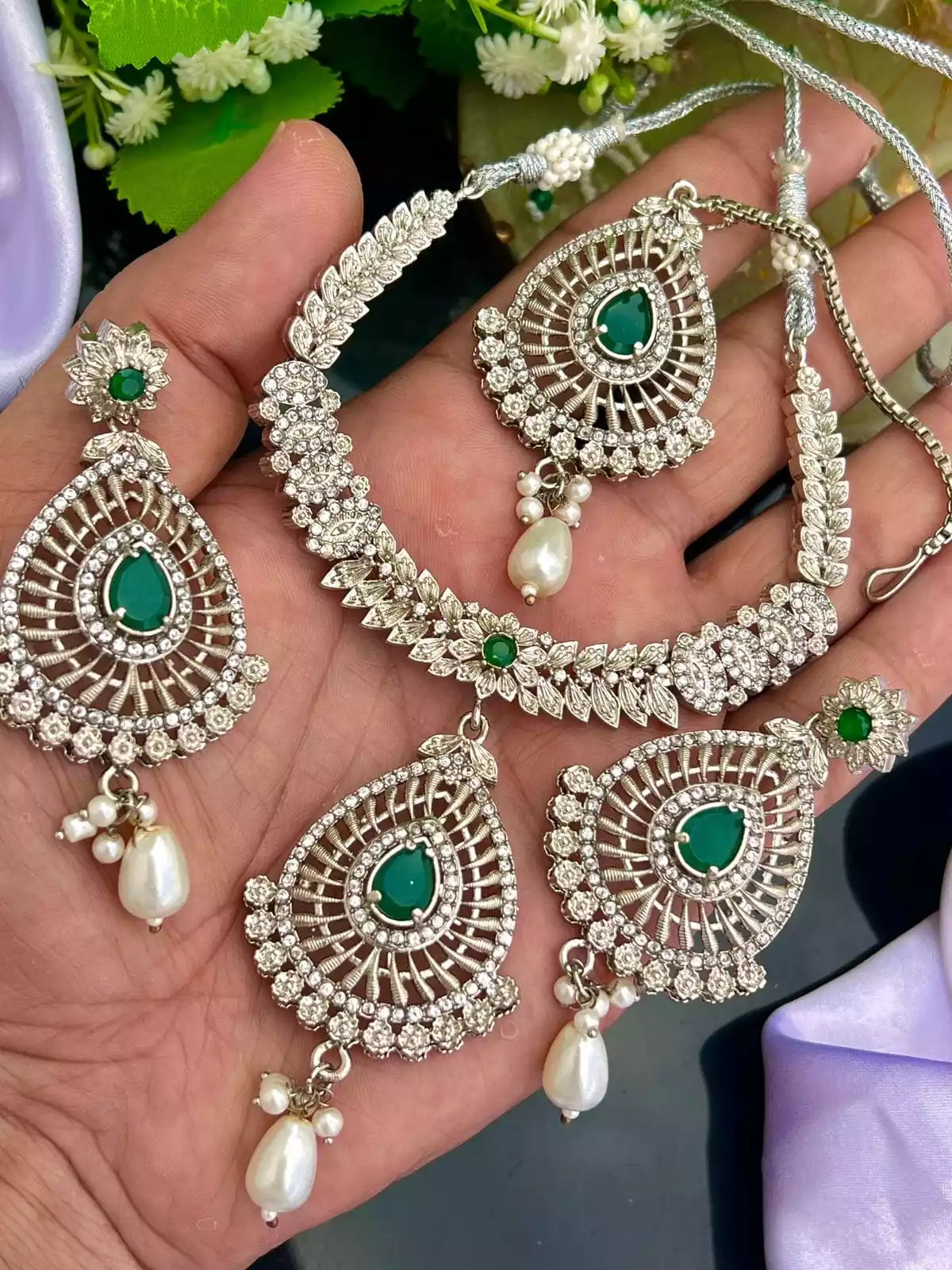 Silver plated designer necklace set